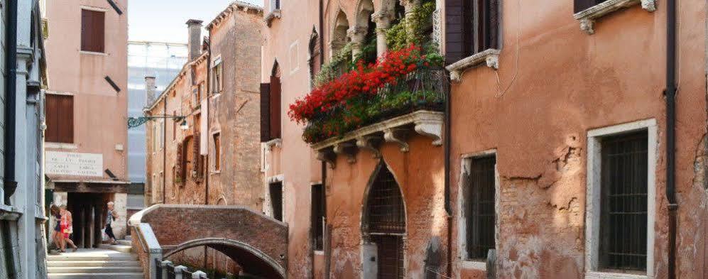Bed and Breakfast Ca' Cappellis Venecia Exterior foto
